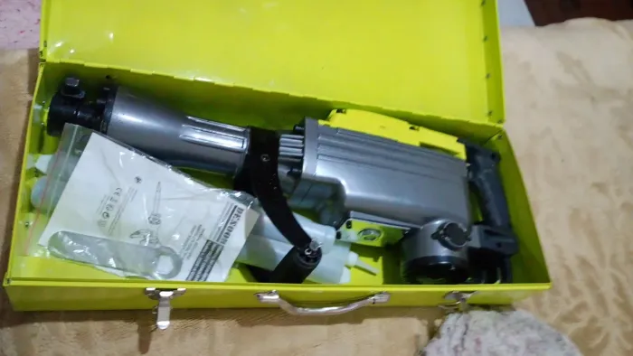 Vendo um martelete de 15 kg 
