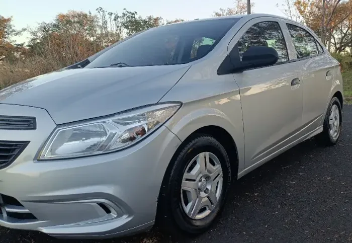 Chevrolet Onix JOY Hatch 1.0 8V Flex Mec. 4P 2018