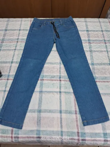 Calça jeans Lápis de cor