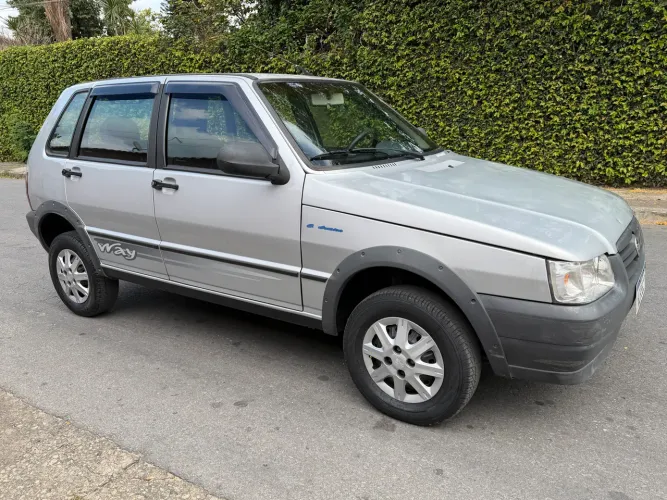 Fiat Uno Mille Celeb. WAY Econ. 1.0 F.flex 4P 2012