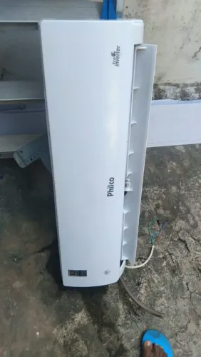 Ar condicionado de 9 mil bths inverter semi novo