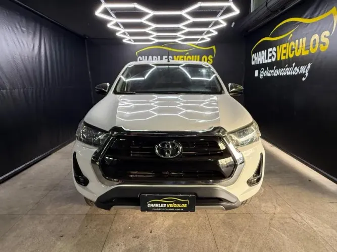 Toyota Hilux CD 4X4 2.8 Diesel Mec. 2021