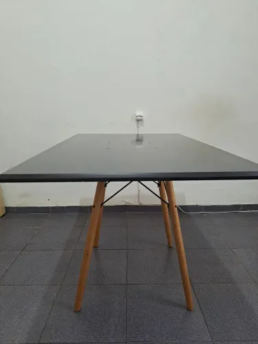 Mesa de Jantar Eiffel Retangular 120 cm Tampo de Madeira