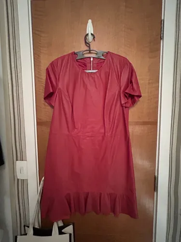 VESTIDO COURO MAIARA SANSSANA COIRO CAPRINO
