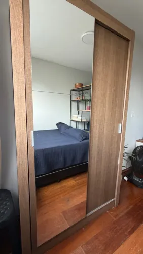Guarda Roupa - Duas portas com espelho