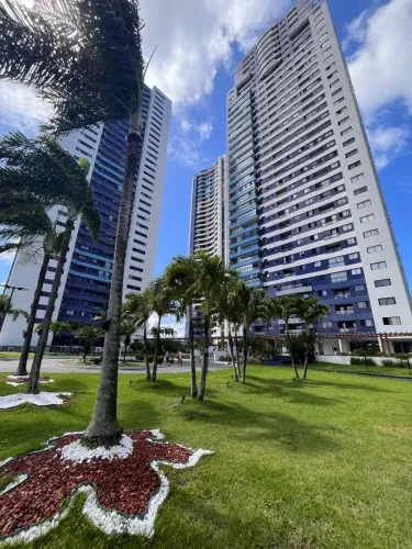 Apartamento à venda no Villa Privilege, 3/4, andar alto, 80m2, 2 vagas de garagem e uma vi