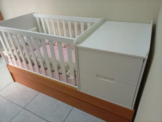 Berço Multifuncional Completo que Vira Cama + Cômoda | Excelente Estado