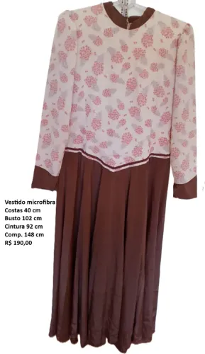 Vestido de prenda microfibra marrom com estampa.