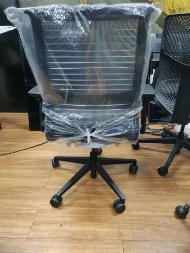 Cadeira de Escritório Steelcase Think V2