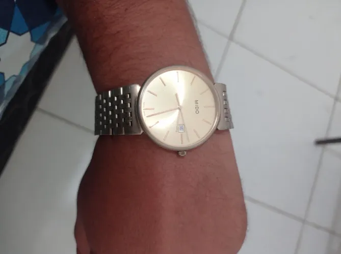 Um relógio MiDo suíço