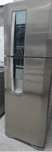 Geladeira Electrolux Frost Free Dw42x Inox 382l Com Dispense (Usado)
