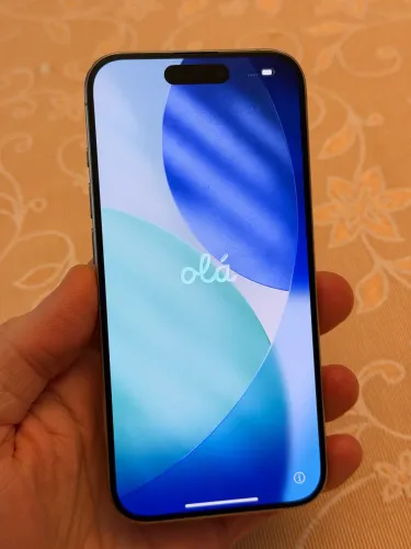 iPhone 15 Pro 256gb (saúde da bateria: 86%)