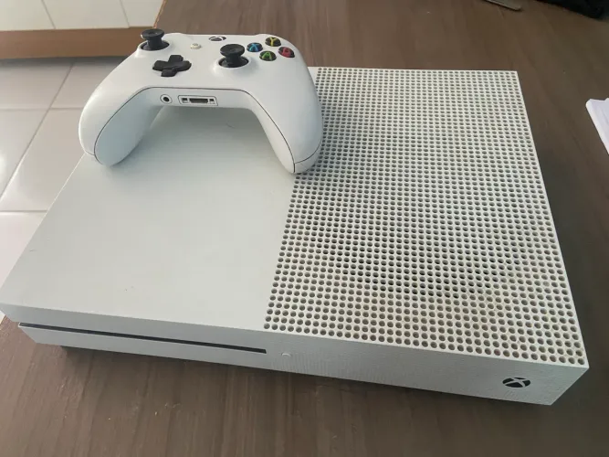 Xbox one s (1Tb) valor negociável 