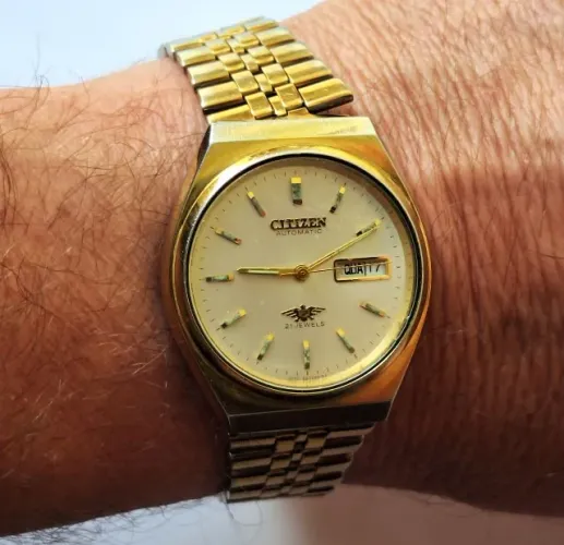 A131= COM DEFEITO ANTIGO RELOGIO CITIZEN VER DETALHES EM DESCRIÇAO
