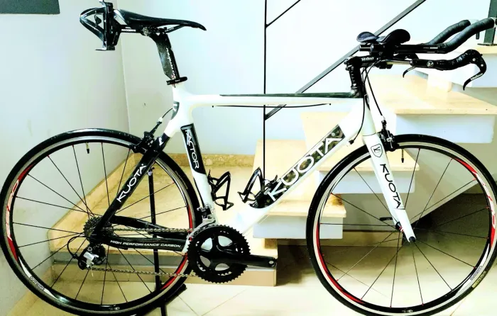 TT(58) Kuota Factor Carbon, Ultegra (18xCartão). Trocas 9k