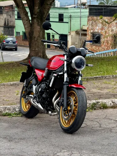 Kawasaki Z 650 RS 2023.