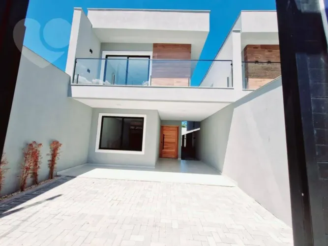 Belíssima casa duplex de 4 quartos em Piratininga