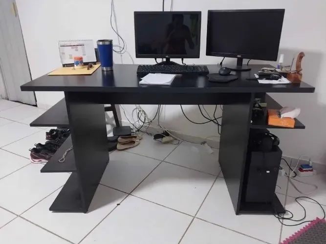 Mesa gamer preta com entrega grátis