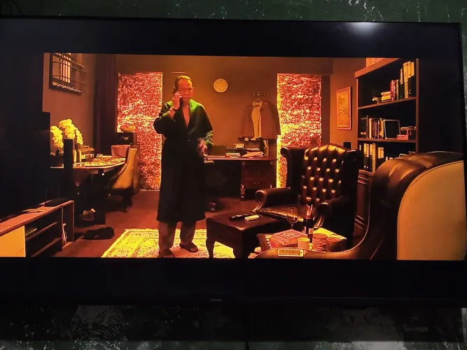 TV semi nova 55 polegadas, wi-fi, apps, com nota fiscal 