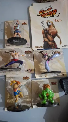 Kit 5 bonecos Street Fighter Capcom Planeta Deagostini