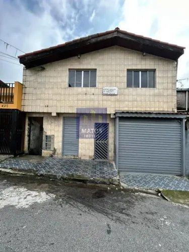 Ótimo Imóvel com 03 Casas amplas