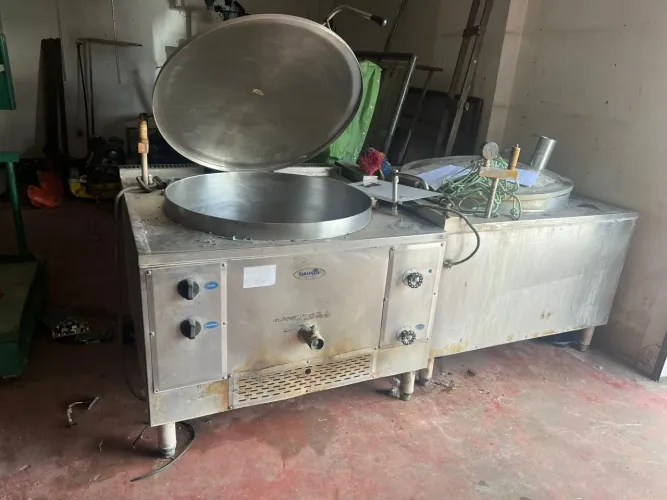 PANELA INDUSTRIAL A GÁS 300LITROS 