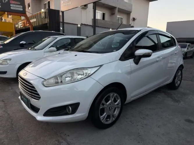 Ford Fiesta 1.6 16V Flex Aut. 5P 2014