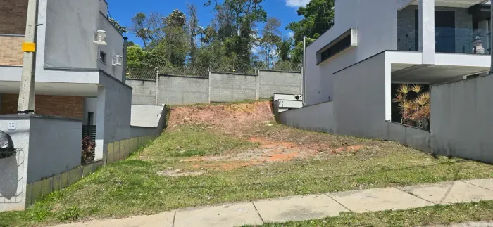 Vende lindo terreno em Mogi das Cruzes, Bella Cittá Fazenda Rodeio, 262 m², terreno totalm