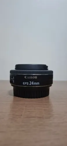 Lente Canon 24mm F/2.8 EF-S STM