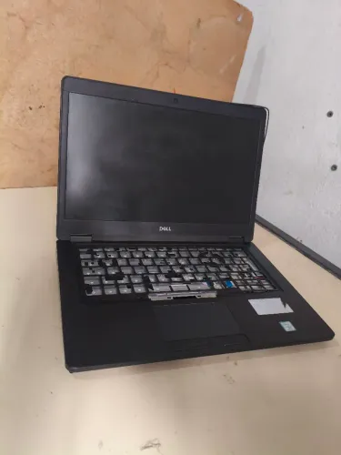 Para Técnicos - Dell Latitude 5490 - I5 8ª Geração - sem memória - sem SSD - Tela Boa