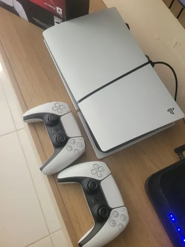 Playstation 5 Perfeito Estado com 2 Controles