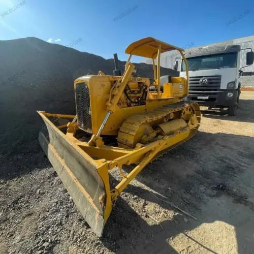 TRATOR DE ESTEIRA CATERPILLAR D4D