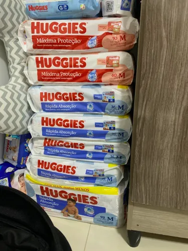 Fraldas Huggies M