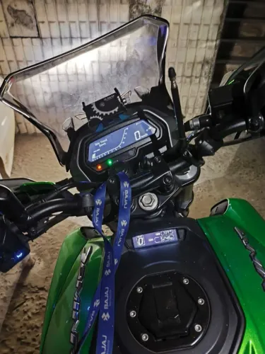 Dominar 400