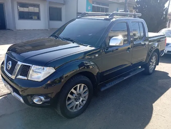 Nissan Frontier SL CD 4X4 2.5tb Diesel AUT 2015