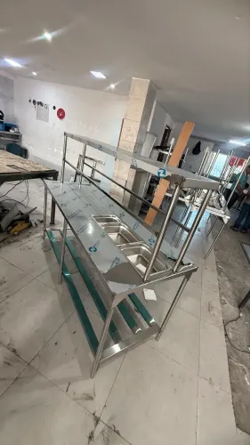 Mesa de montagem de inox