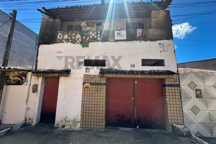 casa de Primeiro andar na Santa Lucia por R$ 150 mil