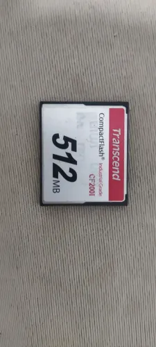 Memória compacto flash