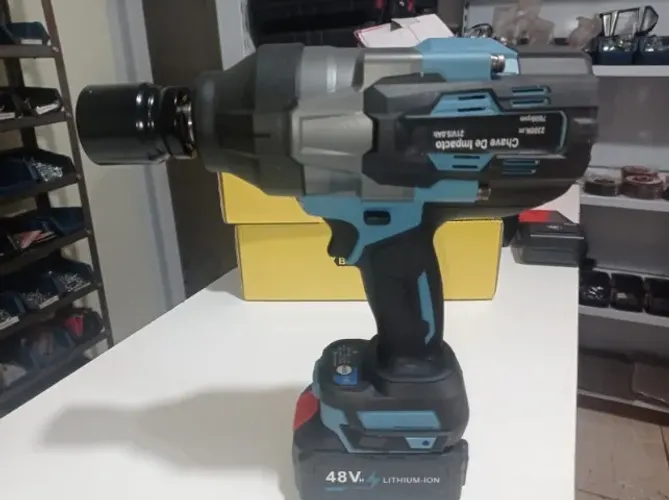 Chave de Impacto 3/4 com 2800Nm de força