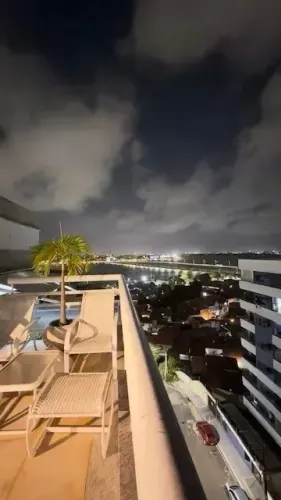 EV. TRIPLEX COM 900m - 7 SUÍTES - VISTA MAR - COBERTURA
