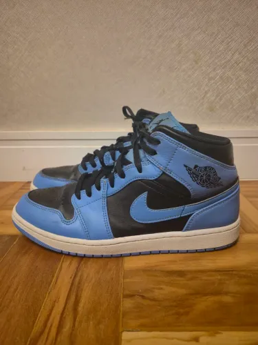 Air Jordan 1 Mid University Blue / Black - Original - Muito conservado