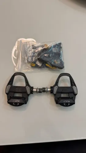 Pedal Shimano 105 Pd-r7000 Carbono Speed + Tacos