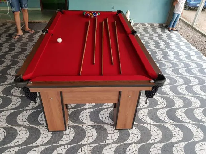 Mesa de Bilhar 2,25 x 1,25 Vermelha Cor Amadeirado Modelo RTZ0431