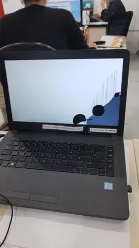 Tela para notebook 24H
