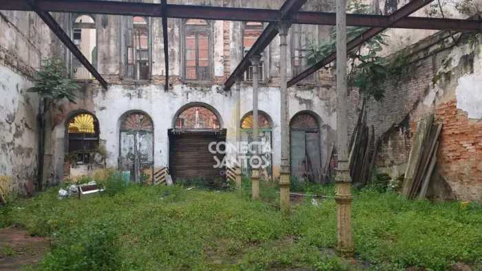 Vende-se ou Aluga-se Terreno no Centro de Santos
