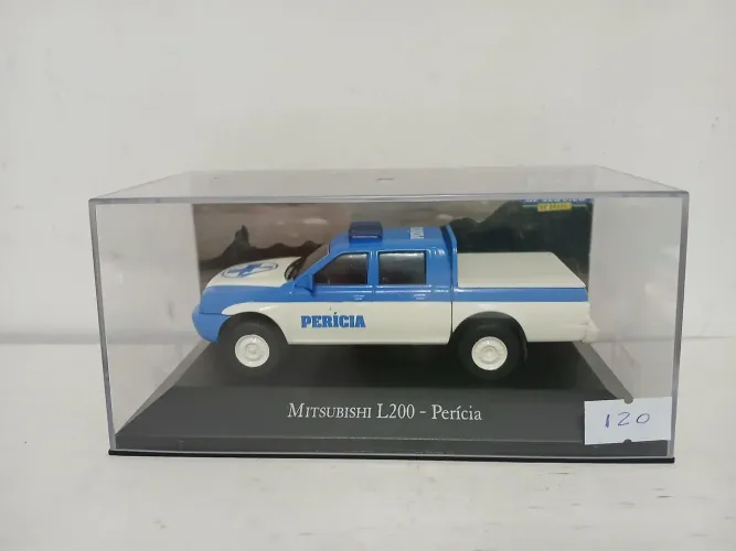 Carro de Polícia Mitsubishi L200 - Perícia Escala 1 43
