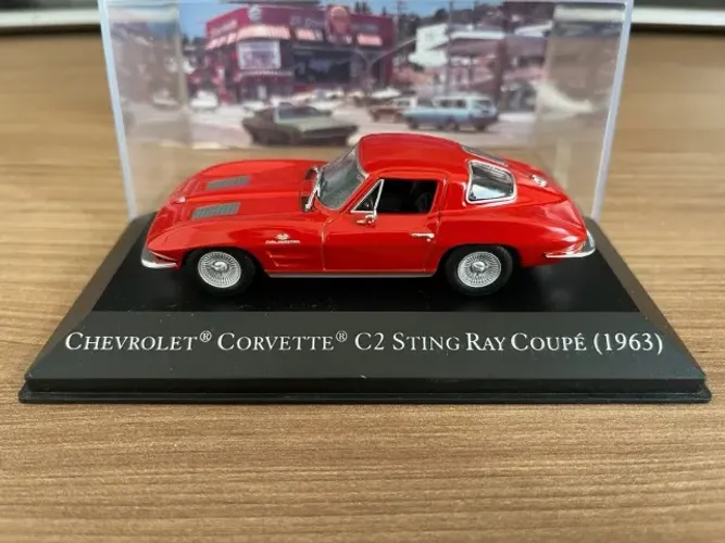 American Cars - Chevrolet Corvette C2 Sting Ray + Fascículo