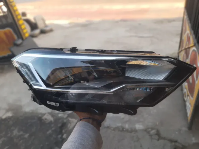 Farol do Jetta