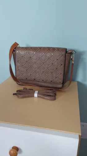Bolsa de Ombro de couro sintético com Detalhes em Strass