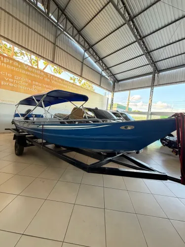 Barco 7 metros 40HP yamaha